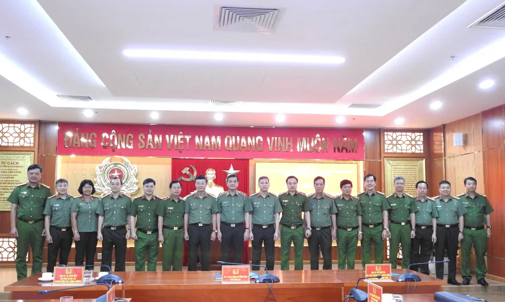 cong-an-tp-hcm-ba-ria-vung-tau-va-binh-duong-lam-viec-chuan-bi-cho-cong-tac-sap-nhap (4).jpg