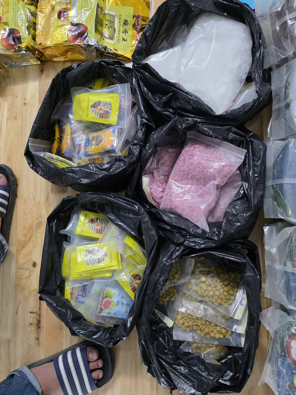 triet-pha-duong-day-ma-tuy-xuyen-quoc-gia-giao-dich-1-500-ti-dong (17).jpg