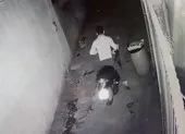 Trộm cạy cửa phòng trọ sinh viên lấy nhiều tài sản ảnh 2 Phòng trọ nữ sinh bị trộm cạy cửa, lấy xe SH, iPhone