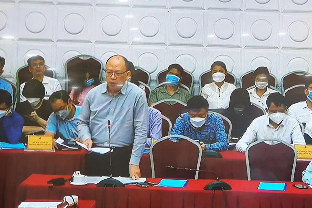 Cục trưởng Cục đường thủy Việt Nam báo cáo, kiến nghị tại cuộc họp. Ảnh: NGUYỄN YÊN