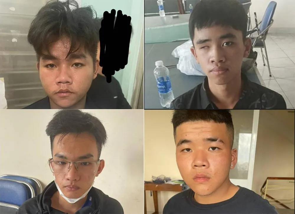 Bốn thiếu niên tại cơ quan công an. Ảnh: ĐC