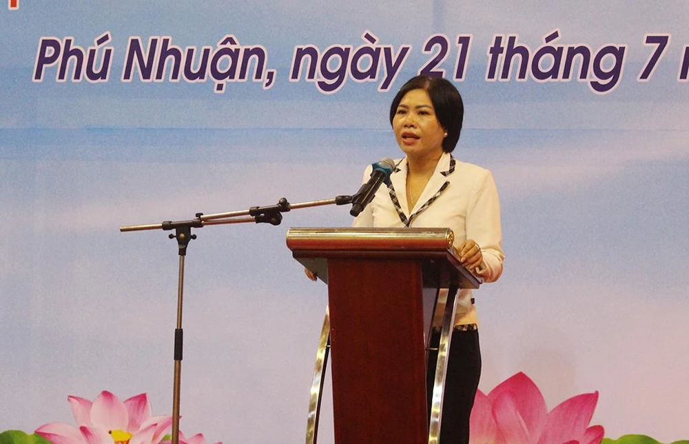 Bà Nguyễn Thị Kiều Nhi, Phó Chủ tịch UBND quận Phú Nhuận phát biểu tại buổi lễ. Ảnh: NGUYỄN YÊN