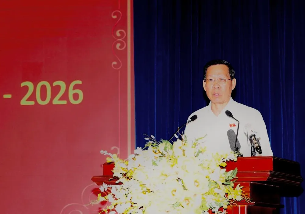 Chủ tịch UBND TP.HCM Phan Văn Mãi phát biểu tại buổi tiếp xúc. Ảnh: ĐC chu-tich-nuoc-tiep-xuc-cu-tri-go-vap