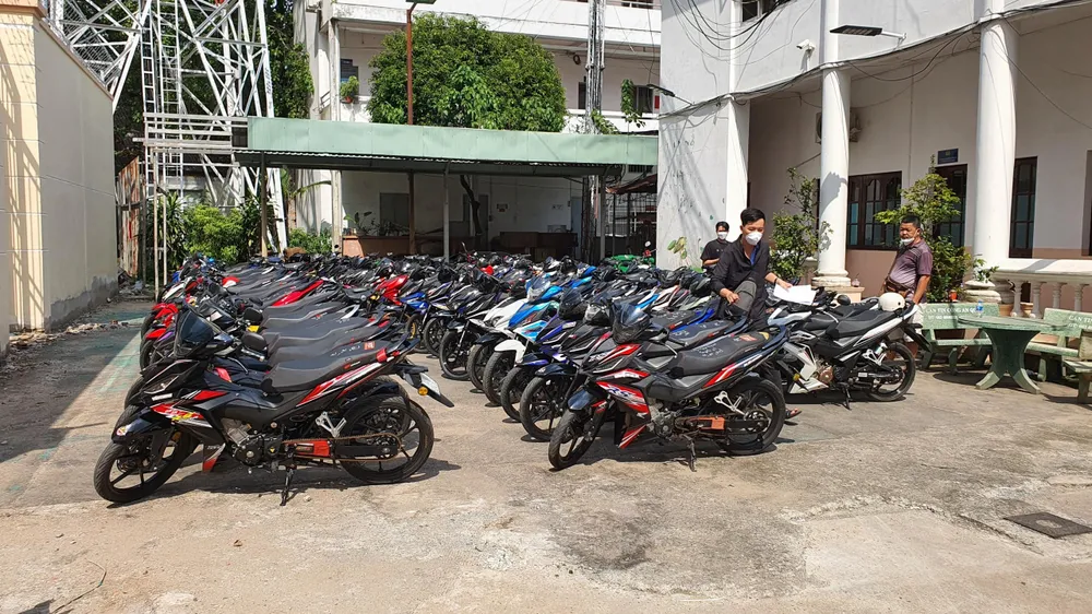 68 xe máy vi phạm bị tạm giữ. Ảnh: NGUYỄN YÊN 68 xe máy vi phạm bị tạm giữ. Ảnh: NGUYỄN YÊN