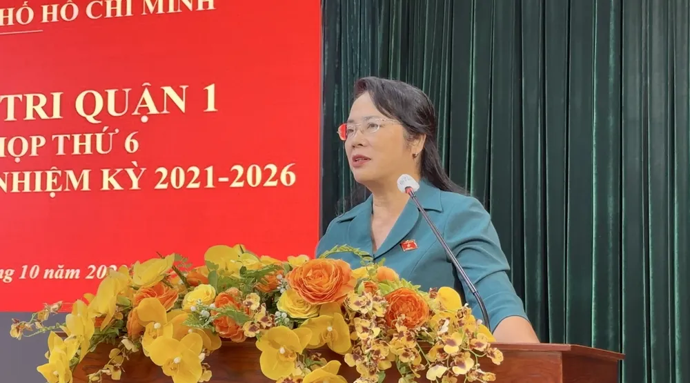 tiep-xuc-cu-tri-quan-1 (1).jpg