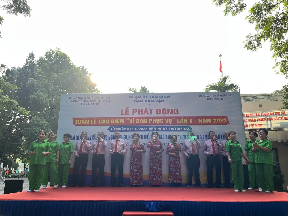 Tuần lễ cao điểm "vì dân phục vụ" tổ chức từ ngày 7 đến ngày 14-10. Ảnh: NY quan-tan-binh-tuan-le-cao-diem (5).jpg