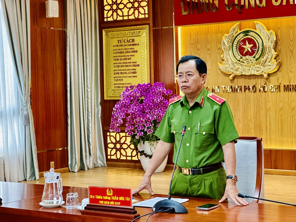 Thiếu tướng Trần Đức Tài thông tin kế hoạch 5 cụm trong nội thành và 5 cụm ở ngoại ô TP.HCM. Ảnh: NGUYỄN YÊN 10-cum-csgt-dong-loat-kiem-tra-nong-do-con-ma-tuy-toan-tp-hcm
