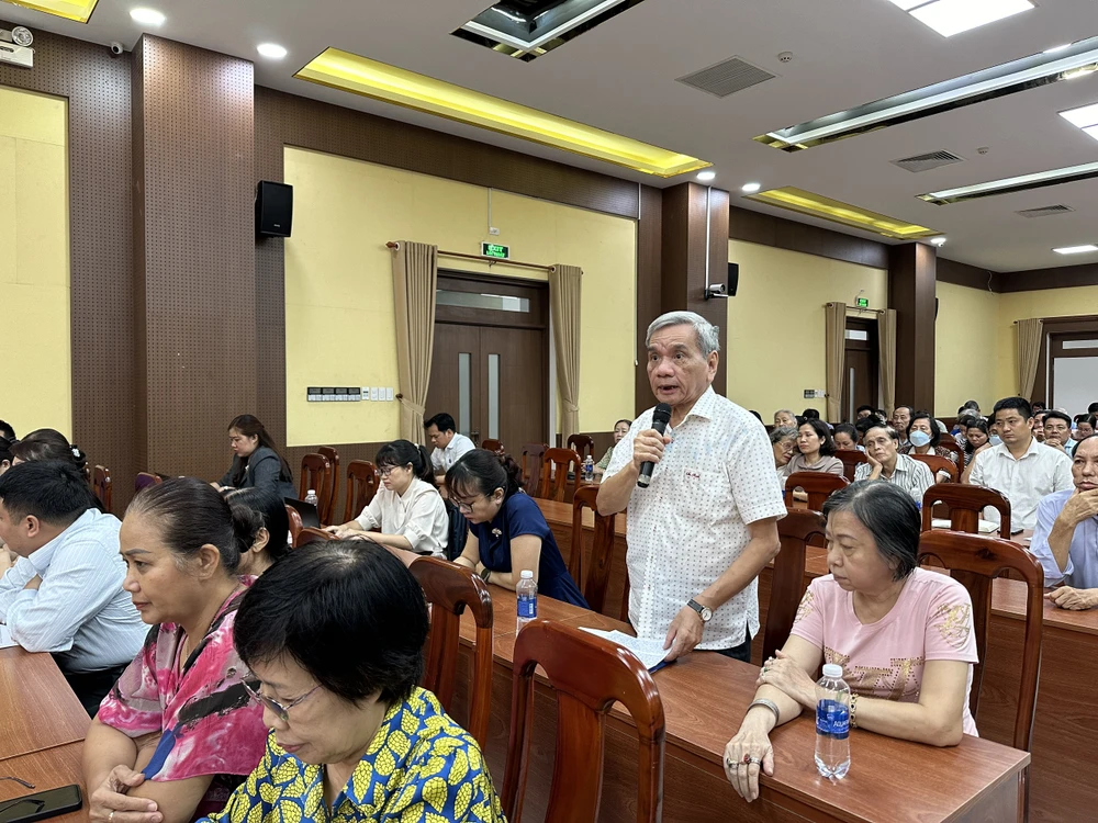 cu-tri-tp-hcm-can-ban-hanh-thong-nhat-mot-bo-sach-giao-khoa-chung (4).jpg