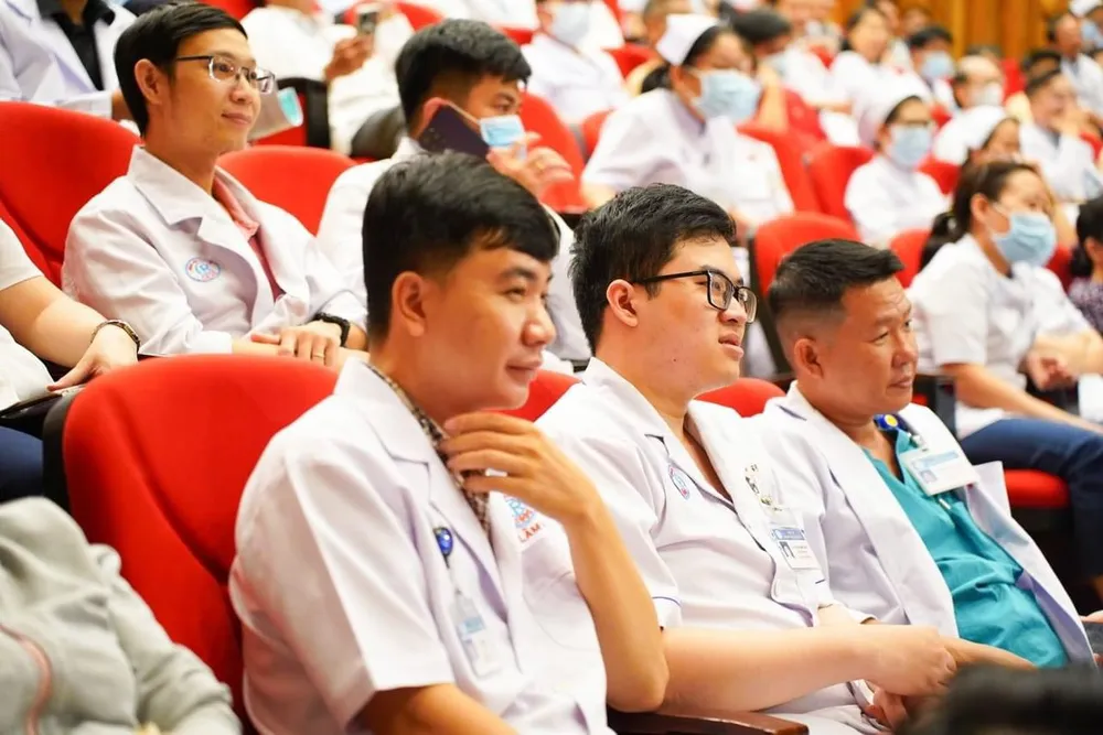 Hơn 1000 cán bộ Bệnh viện Chợ Rẫy tập huấn kỹ năng phòng ngừa cháy nổ