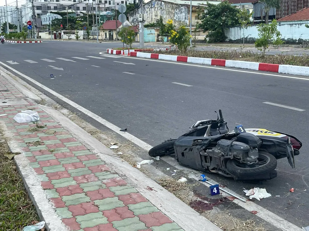 P điều khiển xe máy khi đang có nồng độ cồn trong người, gây tai nạn. Ảnh: PC08 CSGT TP.HCM khởi tố nhiều vụ án hình sự do điều khiển xe có nồng độ cồn gây tai nạn