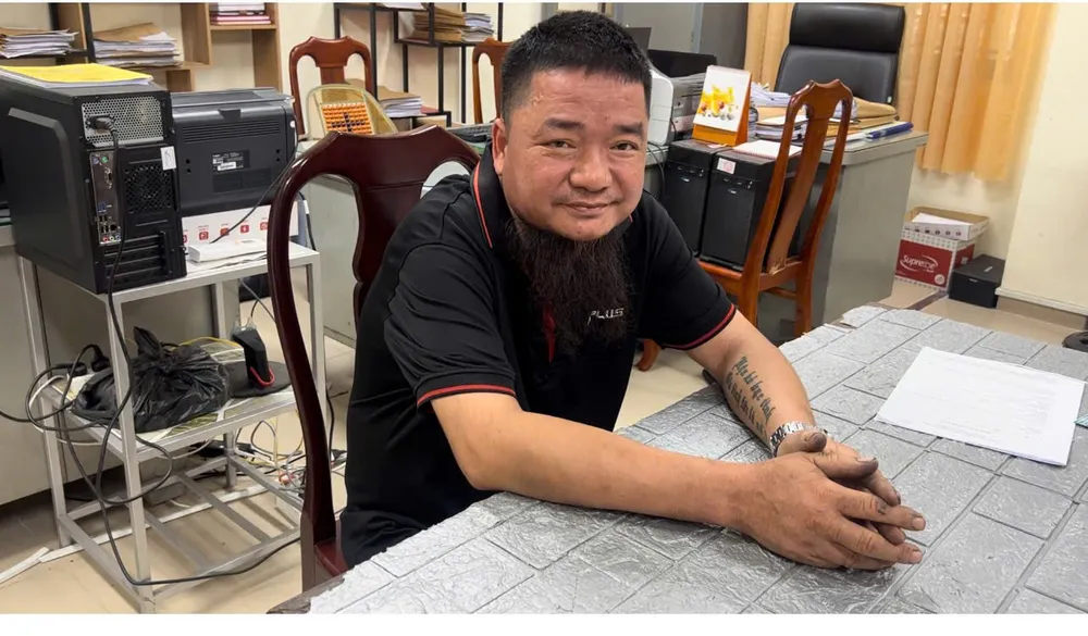 Đỗ Bá Thước thừa nhận hành vi phá xe rồi vẽ bệnh, lừa tiền khách vào tiệm. Ảnh: NHÓM PV loi-khai-cua-nhom-pha-xe-tren-quoc-lo-51 (2).jpg