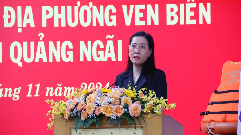 Bí thư Tỉnh ủy Quảng Ngãi phát biểu tại Hội nghị. Ảnh: NGUYỄN YÊN ngu-dan-quang-ngai-yeu-cau-tang-cuong-bao-ve-ngu-dan-hanh-nghe-tren-bien-6.jpg