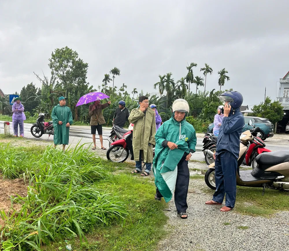 Lũ lên nhanh trên các sông ở tỉnh Quảng Ngãi