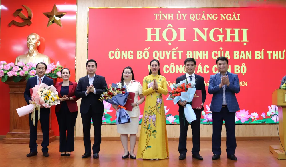 Quảng Ngãi công bố quyết định của Ban Bí thư về công tác cán bộ