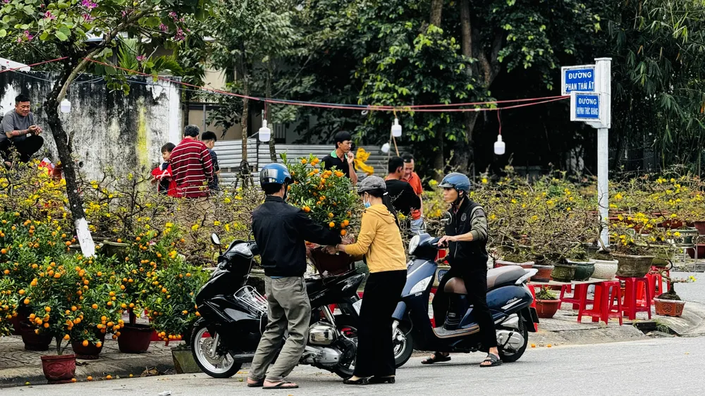 cho-hoa-tet-quang-ngai-e-am-chua-tung-co (11).jpg