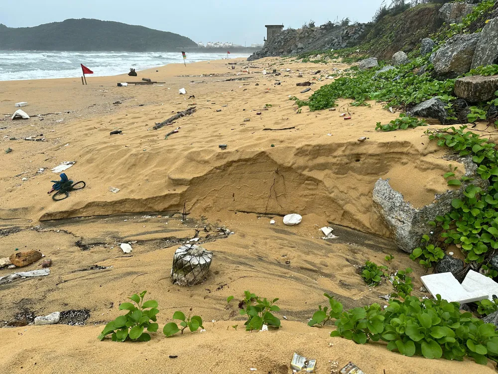 quang-ngai-du-kien-do-1-600-m-da-ngan-chan-sat-lo-bo-bien-truoc-don-bien-phong-cua-khau-cang-dung-quat- (8).jpg