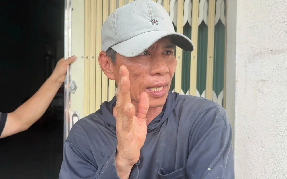 Nhân chứng vụ tai nạn xe tải lật vào hàng loạt nhà dân ở Quảng Ngãi: 'Hiện trường hỗn loạn’