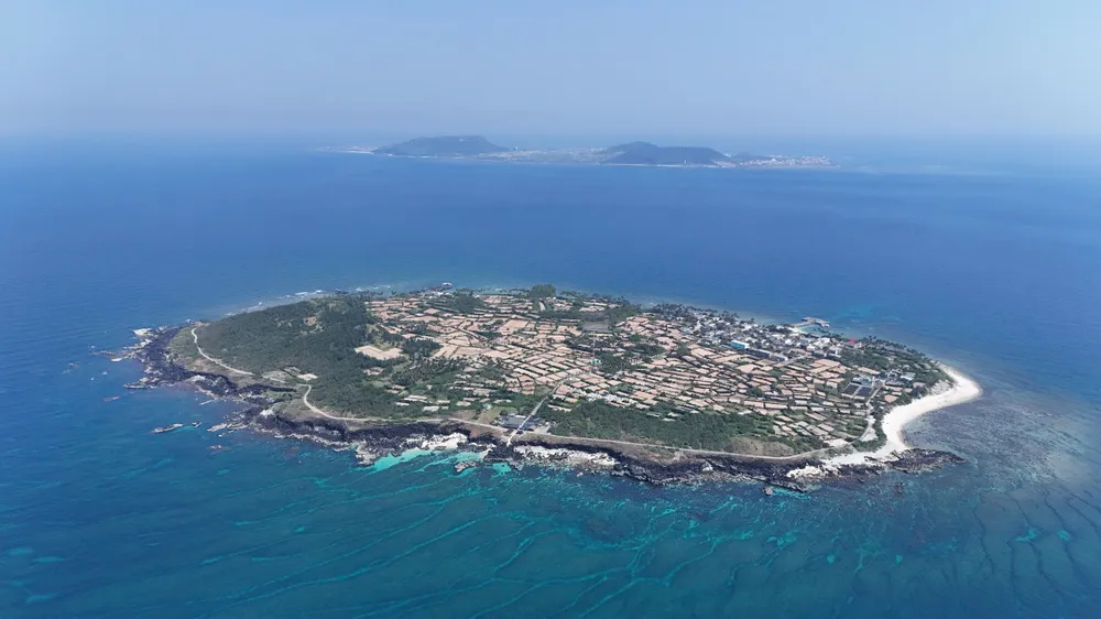 Toàn cảnh sắp xếp cấp xã ở Quảng Ngãi: Xã nào đông dân, xã nào lớn nhất?