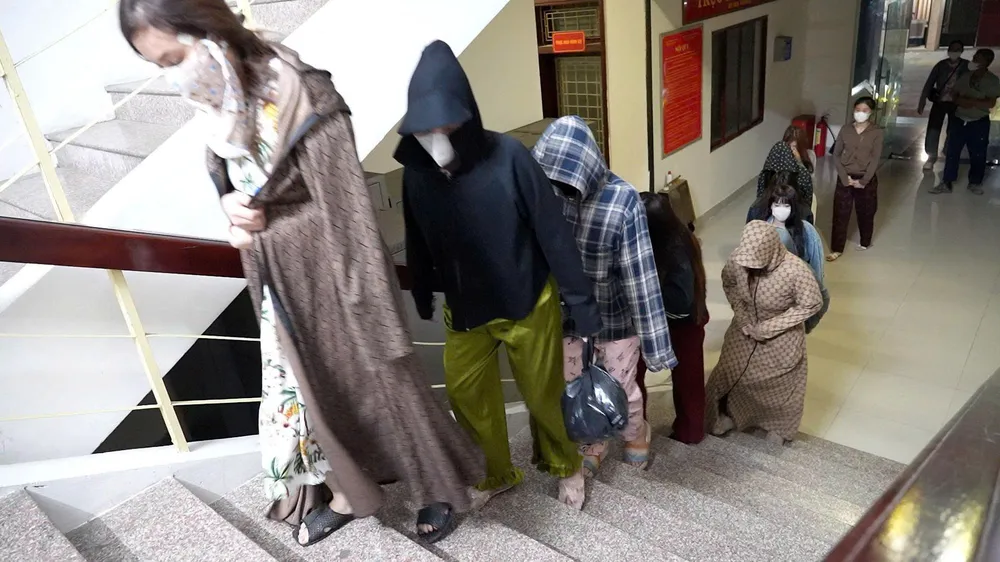 Phá tụ điểm mại dâm trá hình núp bóng massage tại Quảng Ngãi