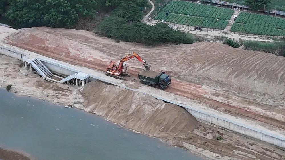 CÁT CÔNG TRÌNH BỜ KÈ Ở QUẢNG NGÃI BỊ BÁN RA NGOÀI: Có dấu hiệu tham ô và vi phạm về khai thác tài nguyên