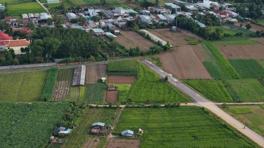 cau-121-ti-dong-xay-xong-3-nam-nam-cho-duong-dan (9).jpg