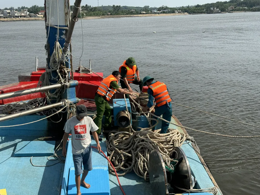 Quảng Ngãi khẩn trương các biện pháp chống bão số 12