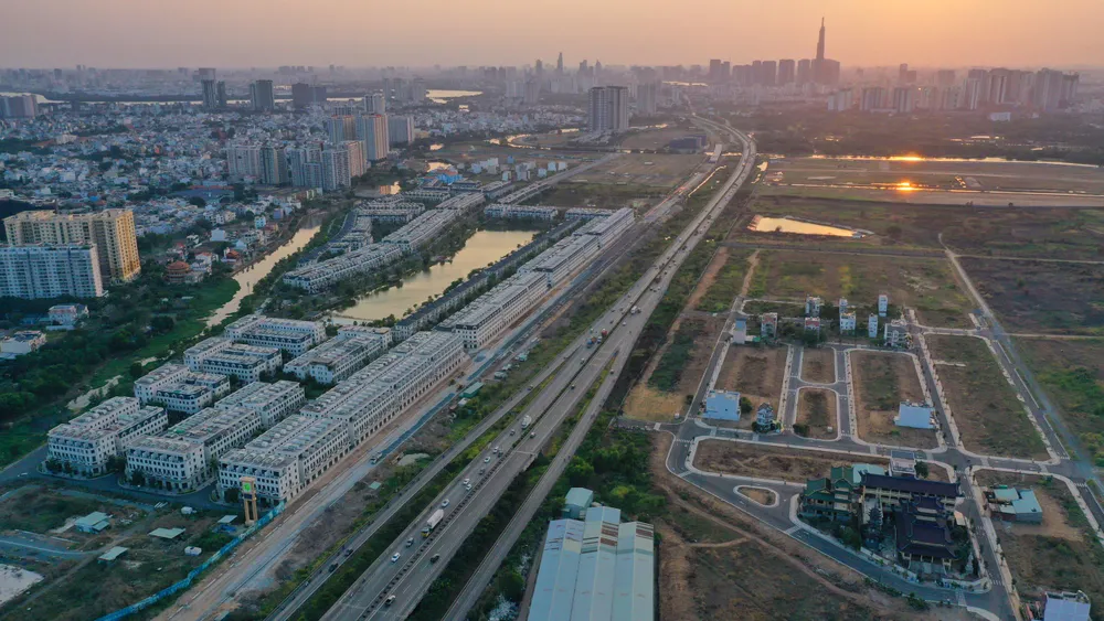 Dự thảo Luật Đất đai (sửa đổi) đã bổ sung trường hợp thu hồi đất thực hiện dự án đô thị, nhà ở thương mại không sử dụng đất ở. Ảnh minh họa: HOÀNG GIANG