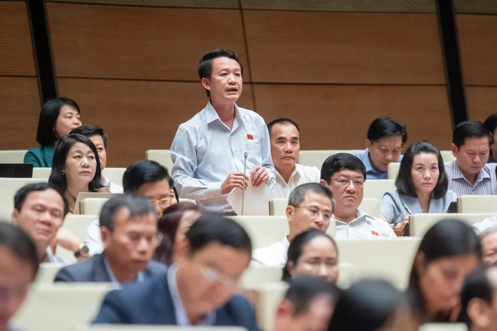 Đại biểu Trần Quang Minh (Quảng Bình). tốc độ tối đa trên cao tốc