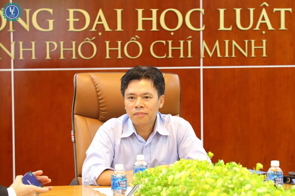 GS.TS. Đỗ Văn Đại (sinh năm 1974) là thành viên trẻ tuổi nhất của Hội đồng Giáo sư ngành Luật học năm 2024. Hội đồng giáo sư