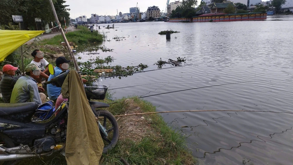 Phù Châu Miếu (7).jpg