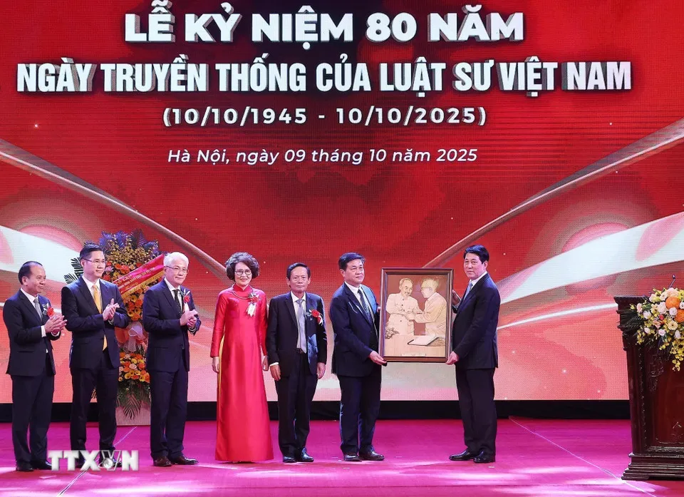 chu-tich-nuoc-ngay-truyen.png