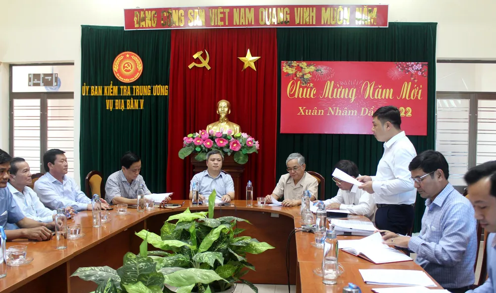 Một cuộc làm việc của Vụ Địa bàn V, cơ quan Ủy ban Kiểm tra Trung ương. Ảnh: TCKT.