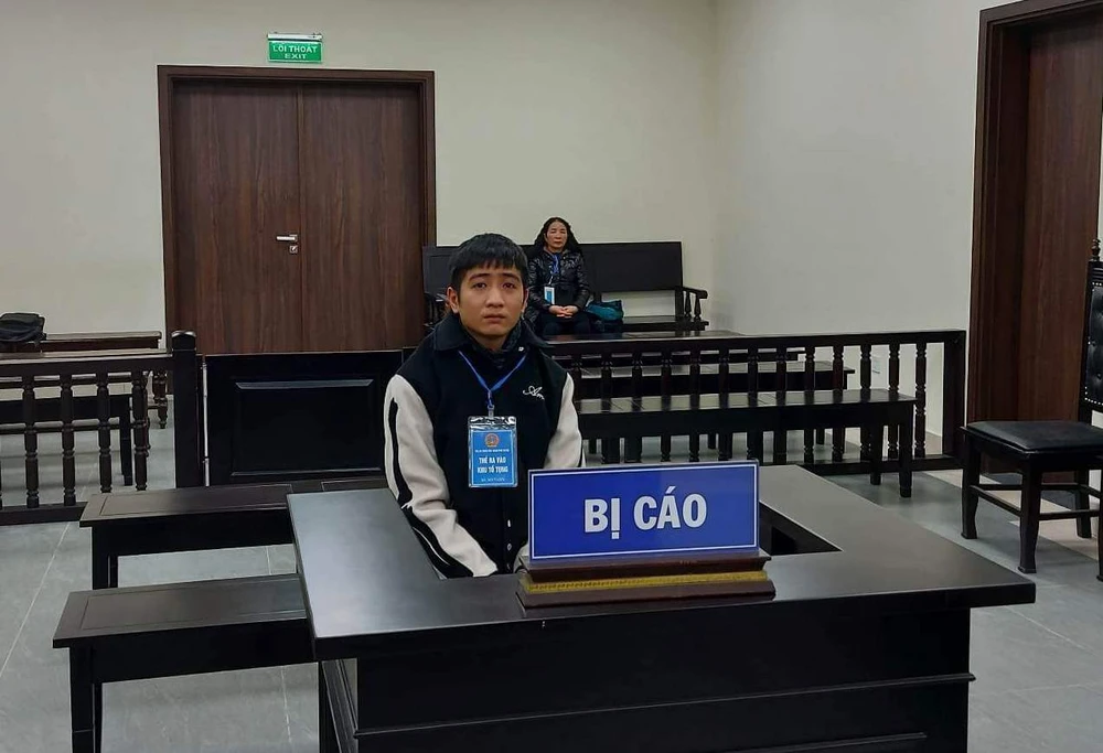 Nộp lại tiền làm ăn phi pháp, bị cáo Trịnh Công Sơn được hưởng án treo.