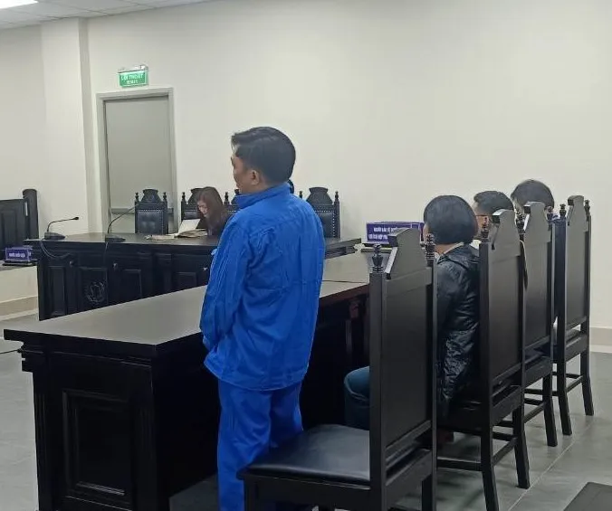 Các bị cáo trong vụ án lợi dụng đoàn công tác nước ngoài của Bộ NN&PTTN để đưa người trốn ở lại nước ngoài trái phép. Các bị cáo trong vụ án lợi dụng đoàn công tác nước ngoài của Bộ NN&PTTN để đưa người trốn ở lại nước ngoài trái phép.