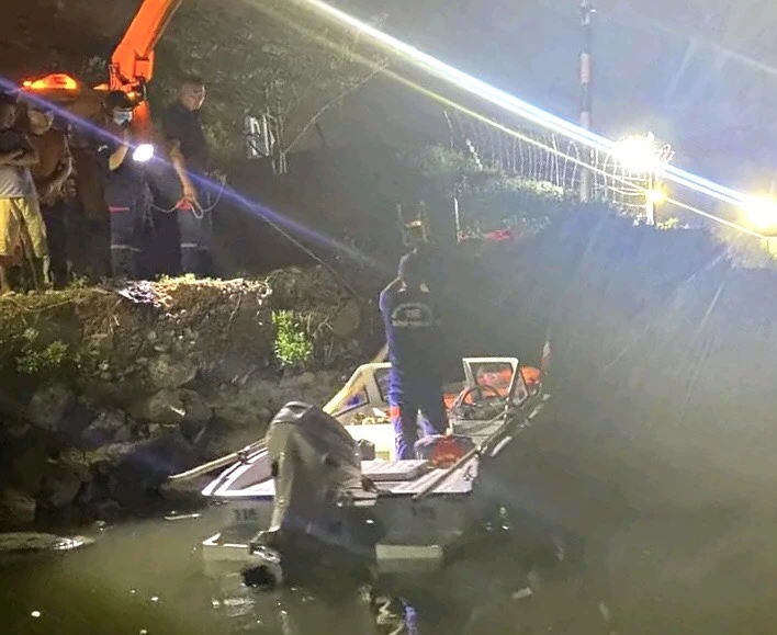 Cháu bé bị mất tích từ chiều hôm qua, đến sáng nay mới tìm thấy thi thể.