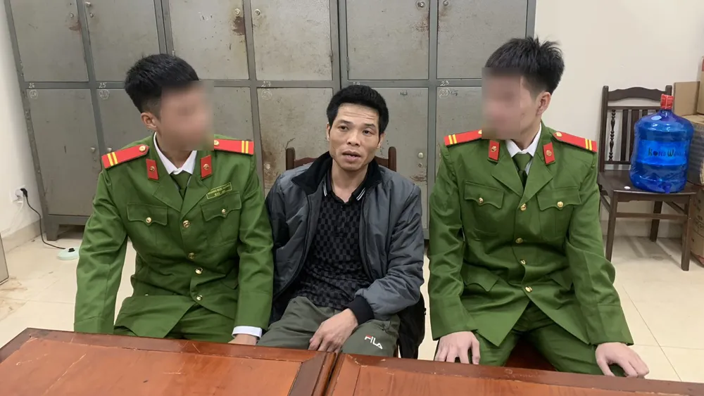 11 giờ giải cứu nữ chủ quán spa bị người tình khống chế ở Hưng Yên