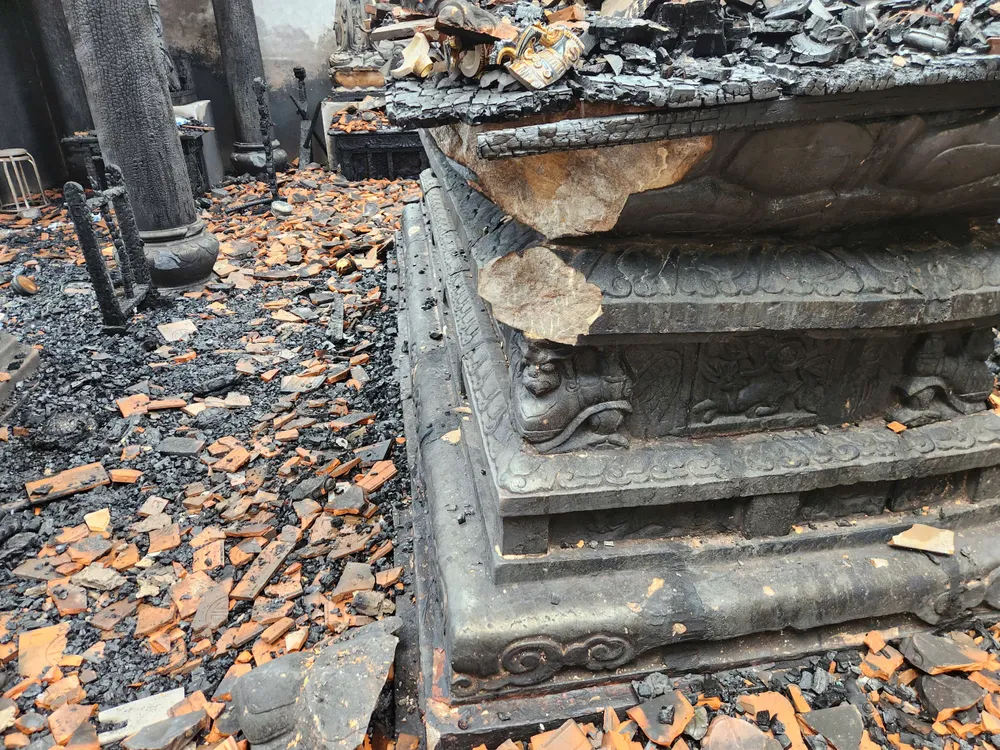 chay-chua-pho-quang-800-nam-tuoi-1-1729689642193170336768 (1).jpg