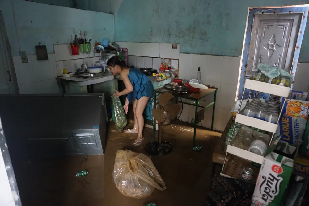 don dep nha cua da nang sau lu.jpg