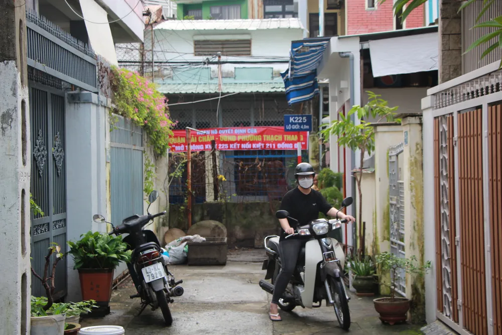 đập bỏ bức tường.JPG