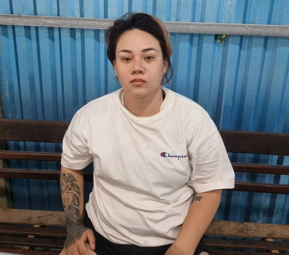 dụ đàn ông vào khách sạn