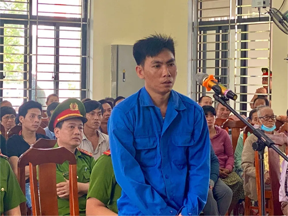 Dù con can ngăn nhưng bố vẫn muốn đâm mẹ tử vong. Ảnh: MT. Tử vong