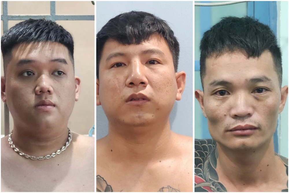 Ba nghi phạm bị bắt giữ và di lý về Đà Nẵng. Ảnh: CA chém người tử vong
