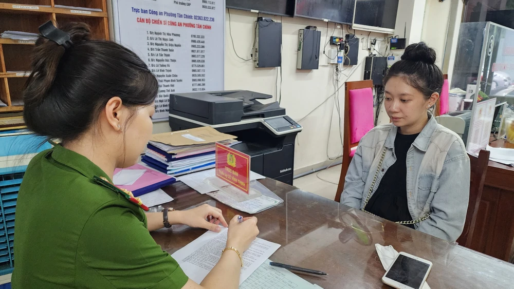 Trần Yến Như đã bán hết toàn bộ số vàng chiếm đoạt được để tiêu xài. Ảnh: MT. thủ đoạn lừa đảo