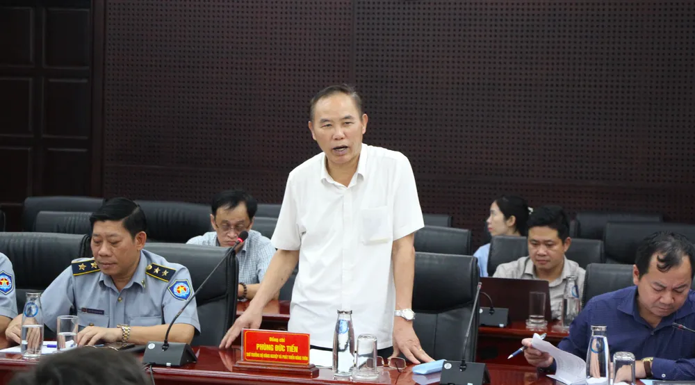 Ông Phùng Đức Tiến, Thứ trưởng Bộ NN&PTNT phát biểu tại buổi làm việc. Ảnh: MINH TRƯỜNG. thu-truong.JPG