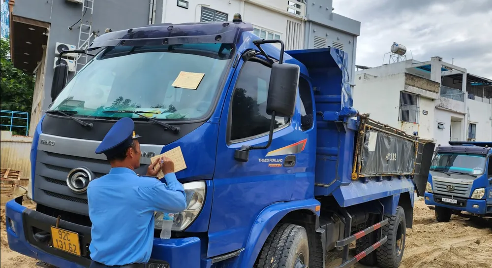 Thanh tra giao thông