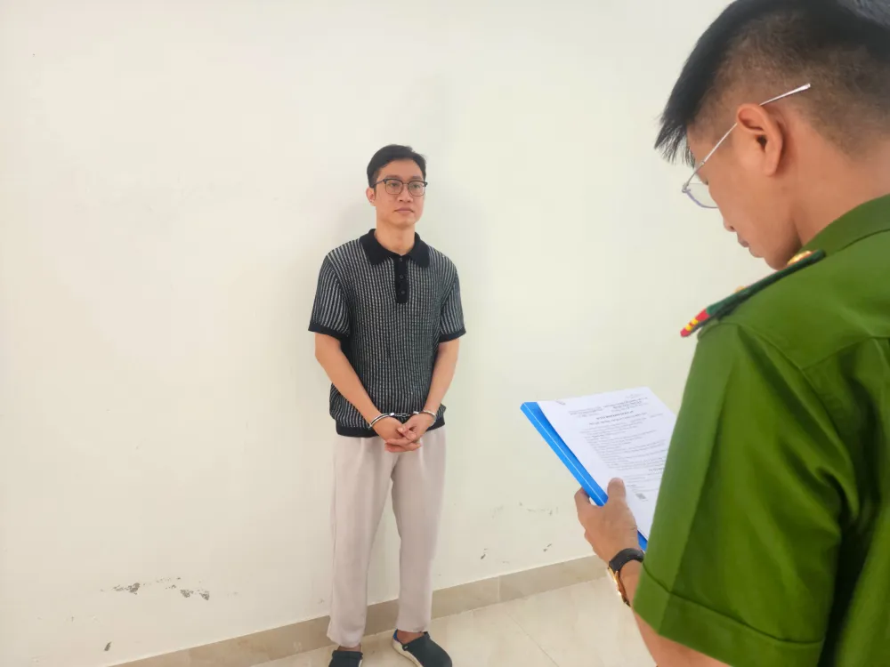 hình ảnh nhạy cảm