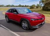 Mazda ra mắt xe điện có giá 597 triệu đồng