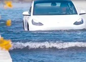 Lái ô tô chạm điện thoại bị phạt 6 triệu đồng ảnh 1 Ô tô điện có thể 'chấp hết' mọi loại nước ngập ở VN