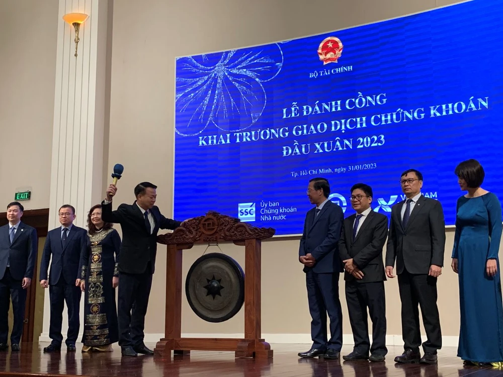 Các cơ quan quản lý Nhà nước đang thực thi nhiều giải pháp nhằm tạo lập thị trường chứng khoán ngày càng hấp dẫn và phát triển ổn định. Ảnh: PHƯƠNG MINH