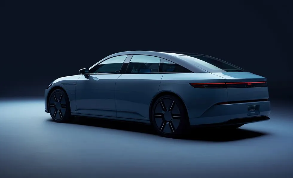 Ảnh: Car and Driver prototype-design-ext03-pc-659da74bd3d94.jpeg